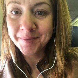 Meet your Posher, Cynthia